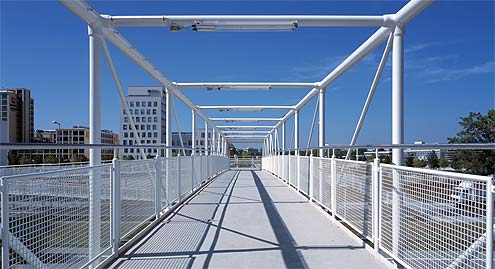 Fußgängerbrücke Walter Gropius München